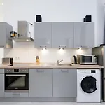 The Lohmeyerstr Hh, 2 Bed Rooms Up To 5 People